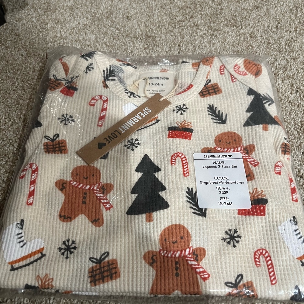 Spearmint Love Gingerbread Wonderland Kids Pajama Set - Cream